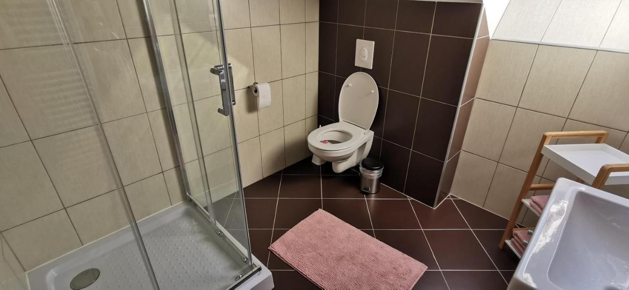 טיהאני Dalia Apartman מראה חיצוני תמונה