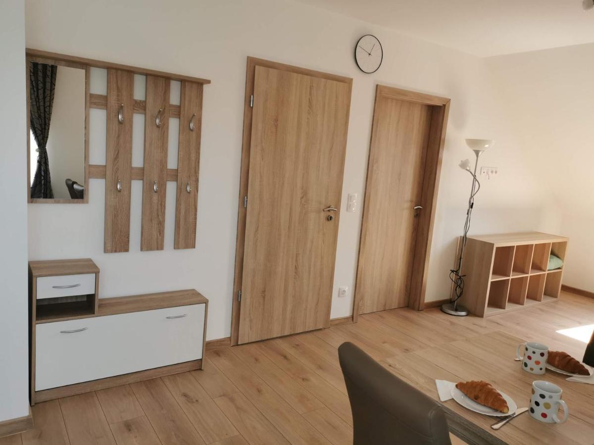 טיהאני Dalia Apartman מראה חיצוני תמונה